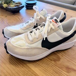 Nike Sanddrift and Black Waffle Debut Sneakers